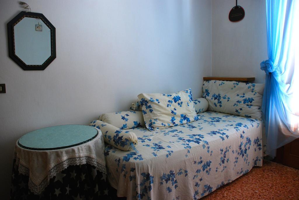Bed And Breakfast Il Girasole Lamporecchio Pokój zdjęcie